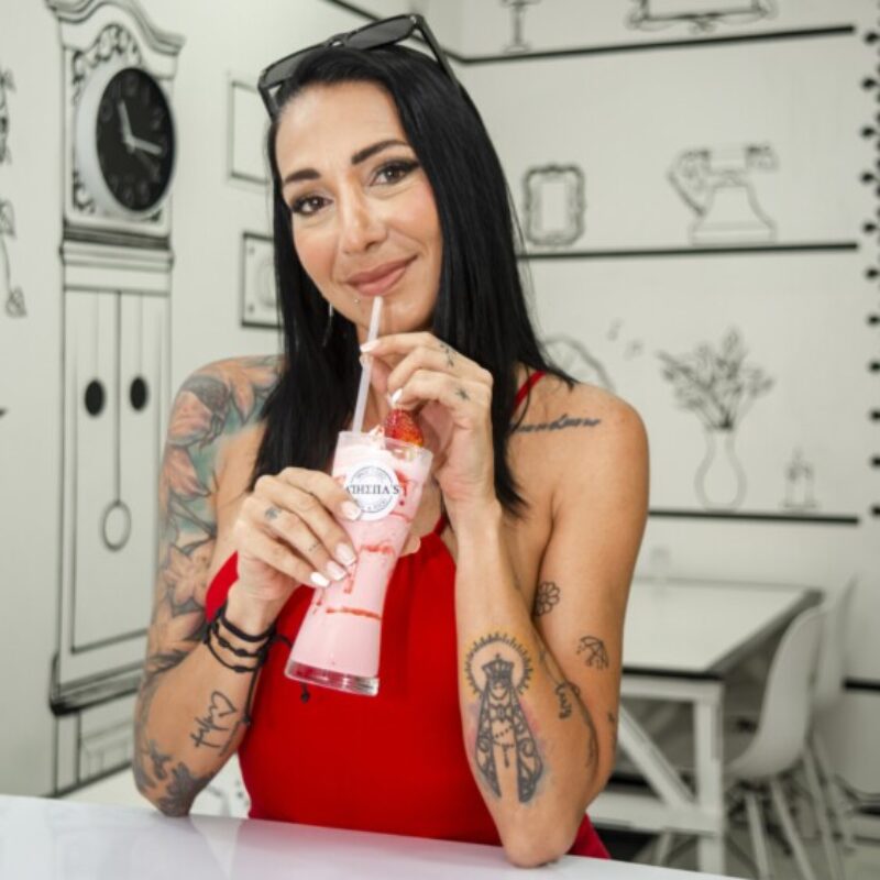 Profile picture of Mia Robinson